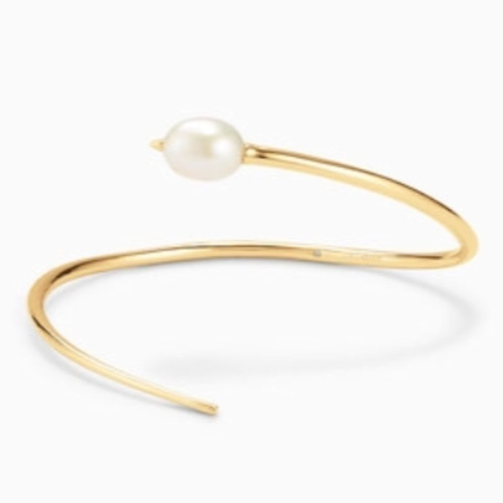 Stella & Dot Natriella Pearl Cuff
